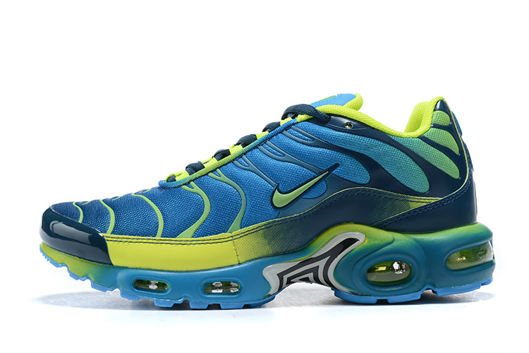 AIR MAX PLUS TN ‘FADE BLUE HERO VOLT’