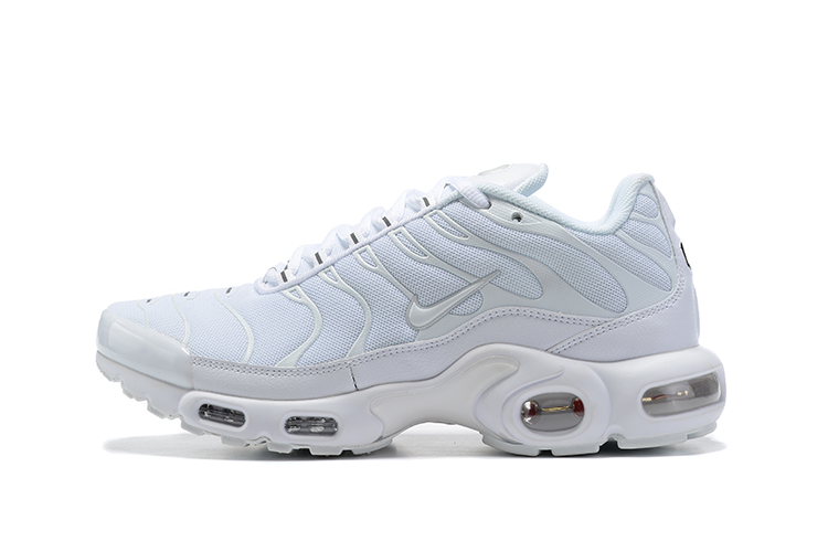 AIR MAX PLUS TN ‘TRIPLE WHITE’