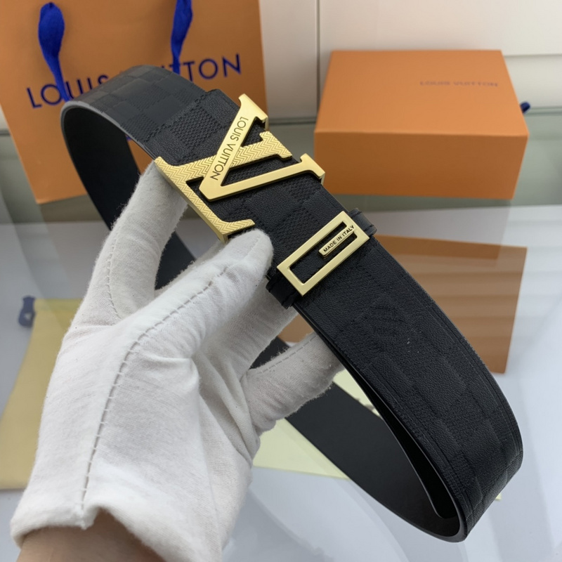 LOUIS VUITTON BELT