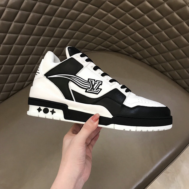 LOUIS VUITTON TRAINER SNEAKERS