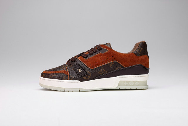 LOUIS VUITTON TRAINER SNEAKERS