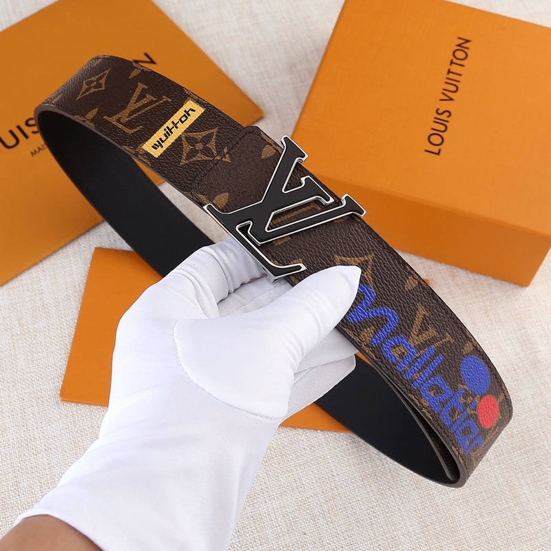 LOUIS VUITTON BELT