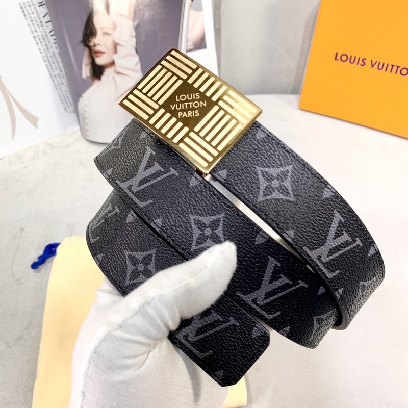 LOUIS VUITTON BELT