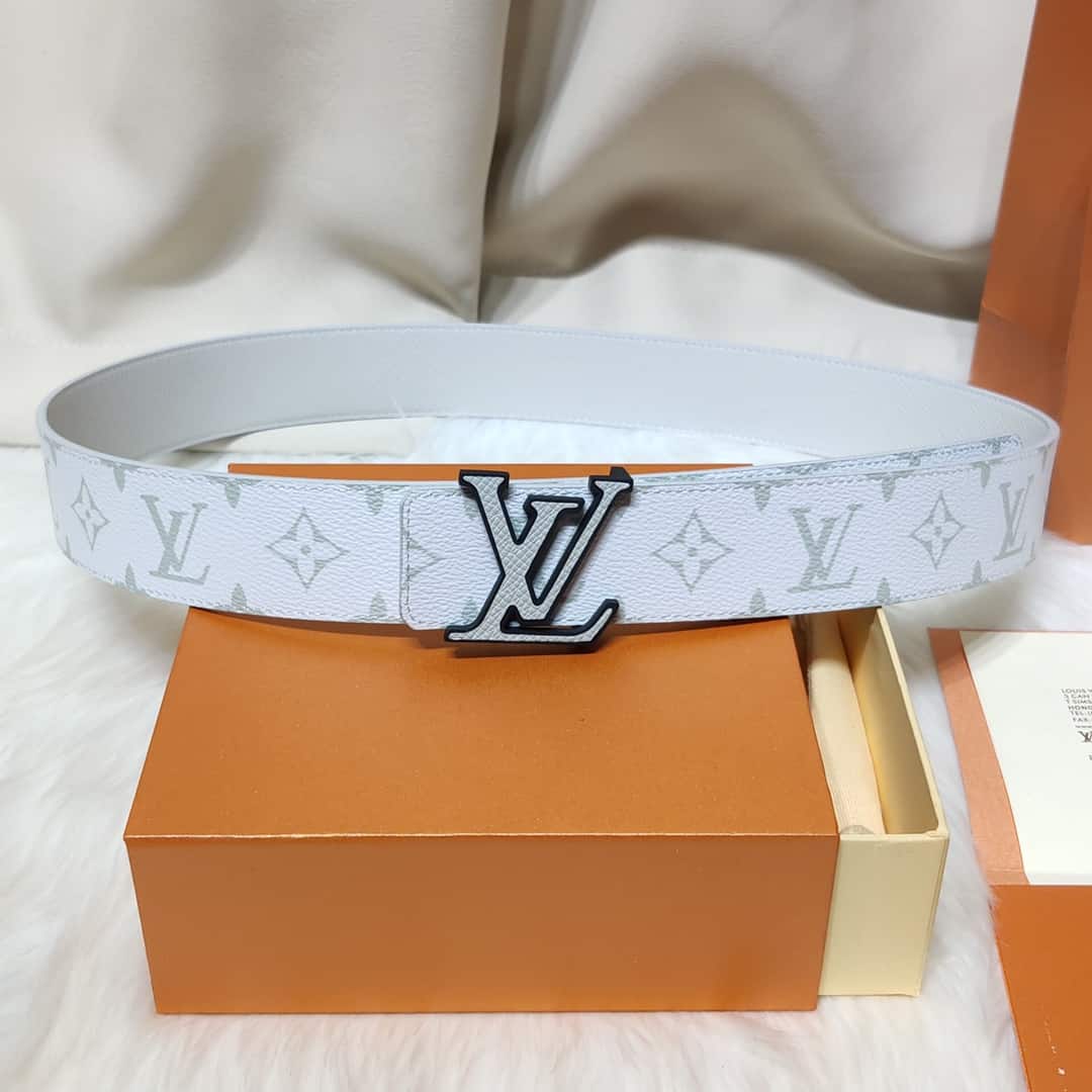 LOUIS VUITTON BELT