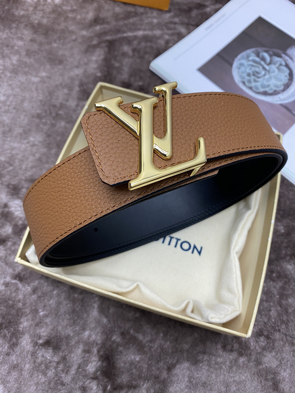 LOUIS VUITTON BELT