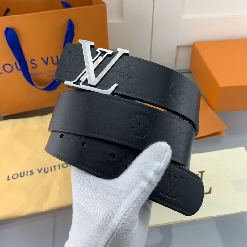 LOUIS VUITTON BELT