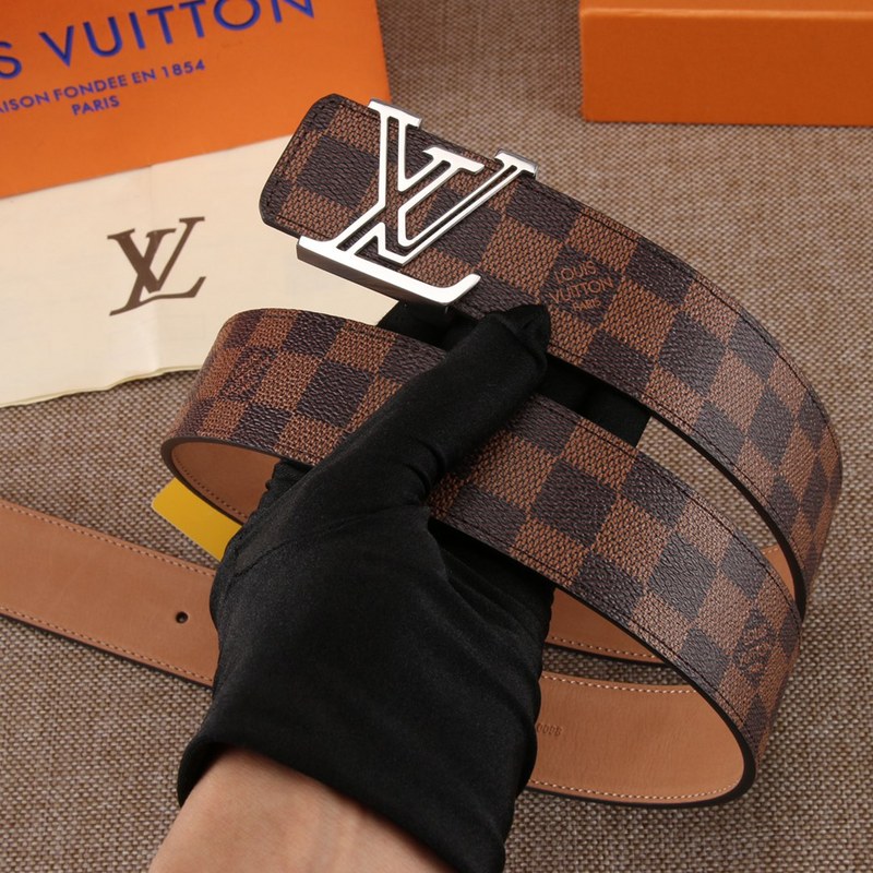 LOUIS VUITTON BELT