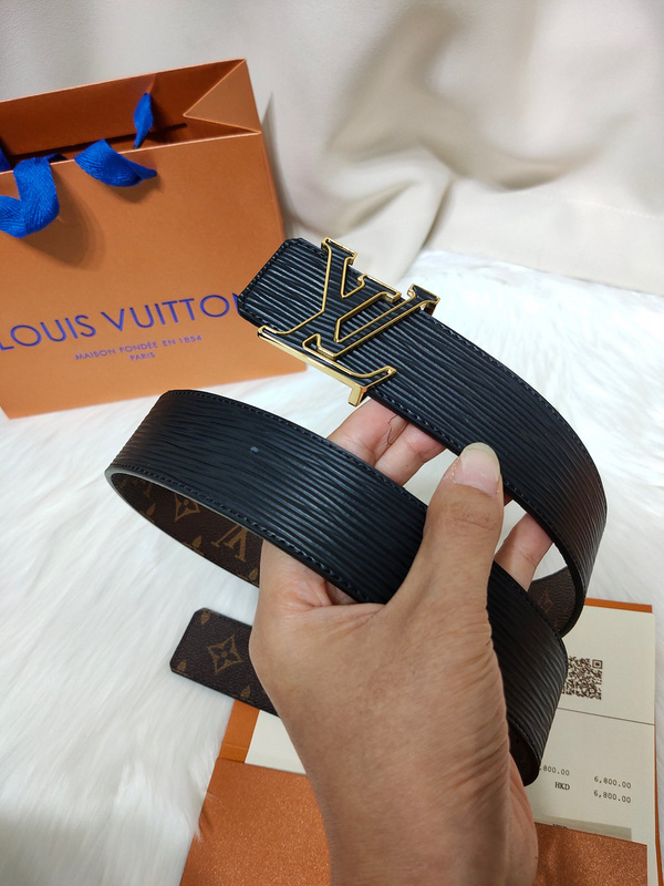 LOUIS VUITTON BELT