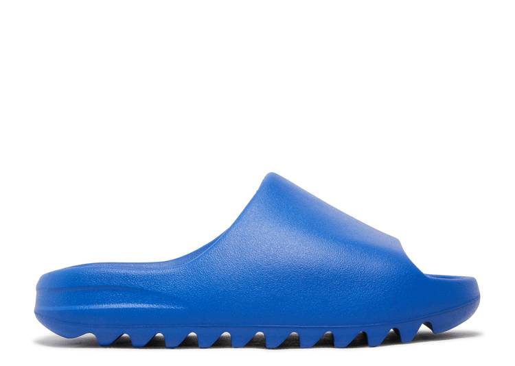 YEEZY SLIDES ‘AZURE’